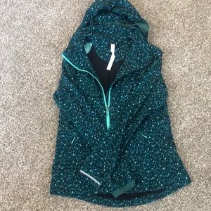 Lululemon rain jacket sz 8 with ventilation lift